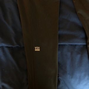 VICTORIA’S SECRET KNOCKOUT LEGGINGS SIZE M